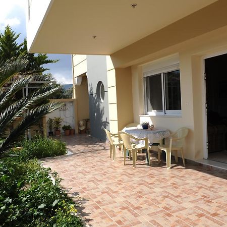 Апартаменты Katia'S House Ampavris Экстерьер фото